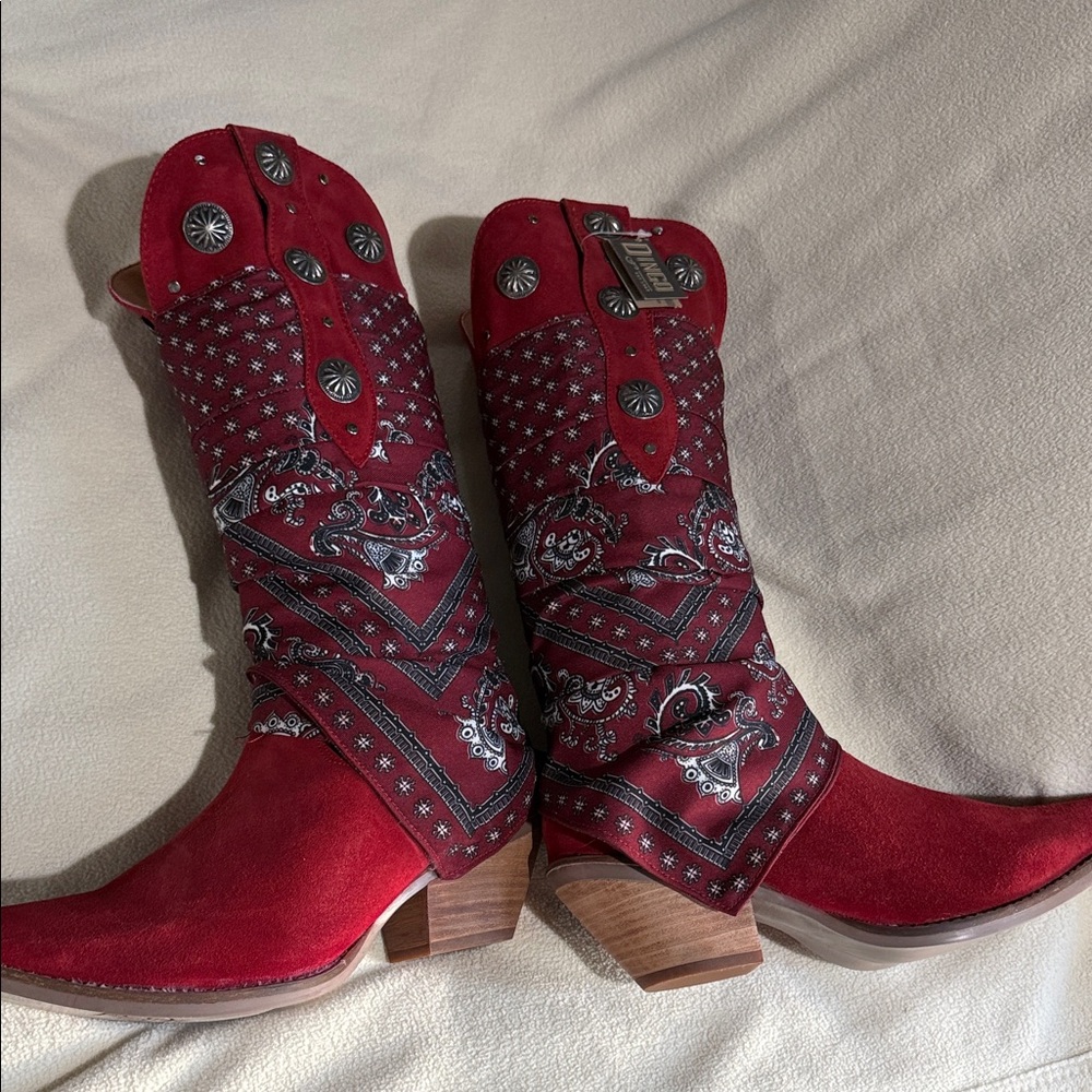 Dingo Red Heeled Boots with Silver Accents rhapsody bandana 9.5 new - Picture 6 of 7